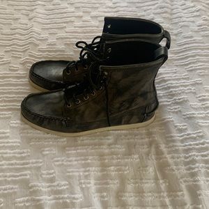 Sebago dockside leather boots